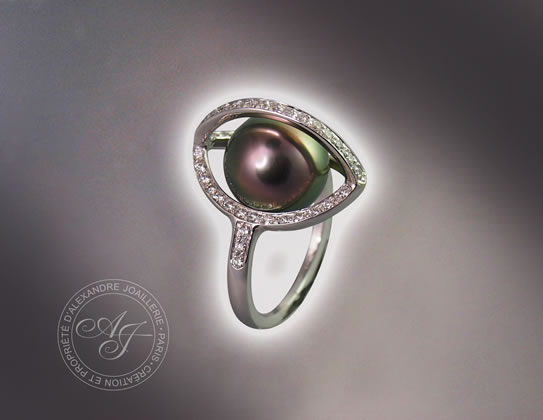 01-BagueOB-PN-vue-Cote_X_osiris-or-blanc-bague-diamant-perle-noir.jpg