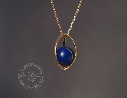 13_pendentif_osiris_170_OJ_lapis_X_pendentif-or-jaune-lapis.jpg